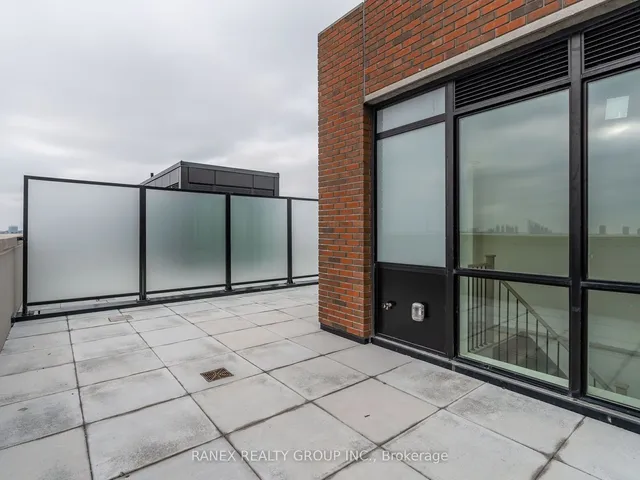 Additional property image - 2300 St Clair Ave Unit 723