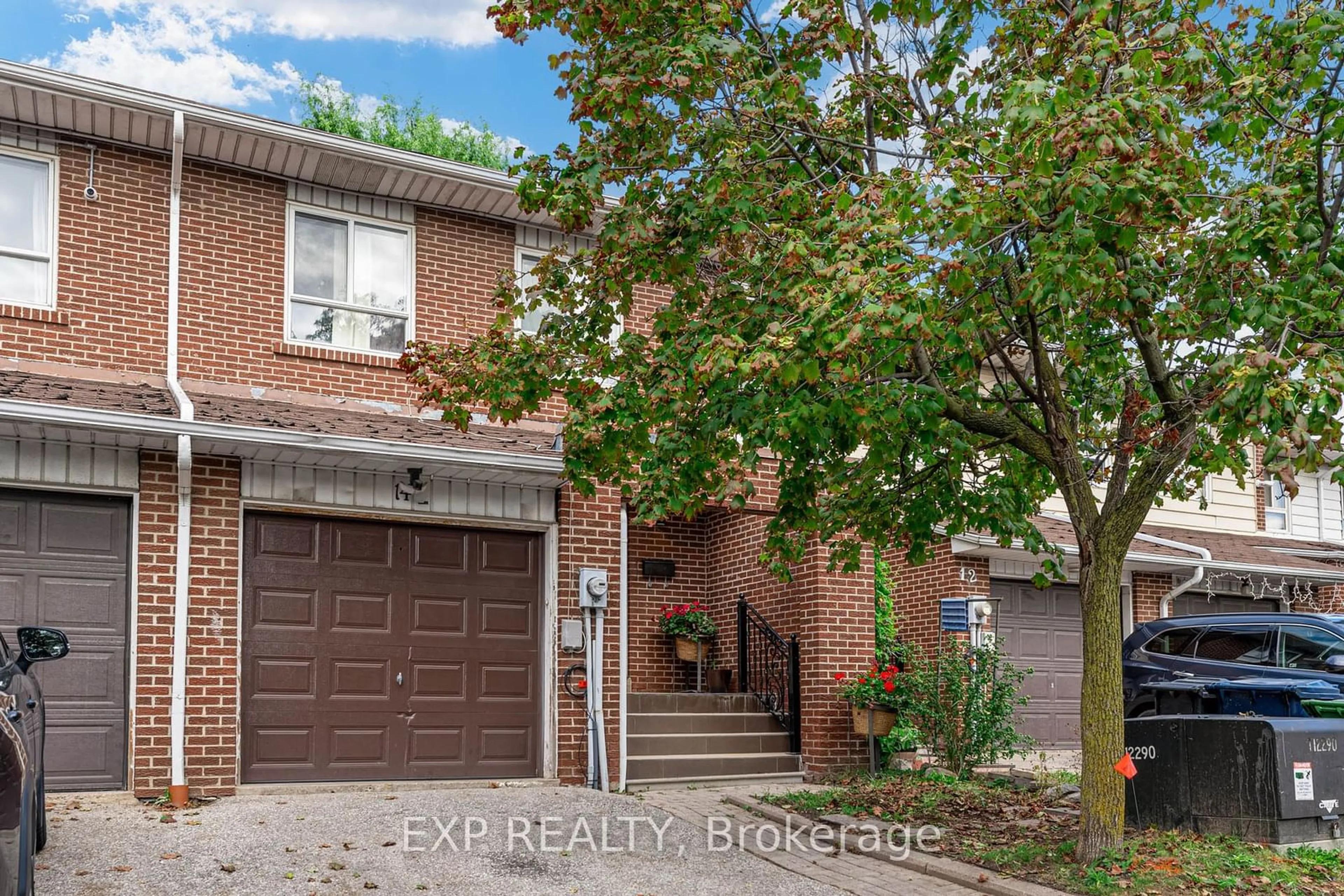 A pic from exterior of the house or condo for 14 San Marino Way, Toronto Ontario M3N 2Y3