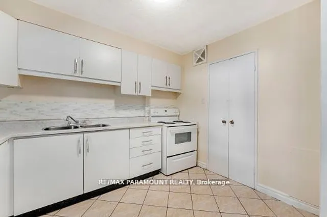 Additional property image - 1881 Jane St Unit 303