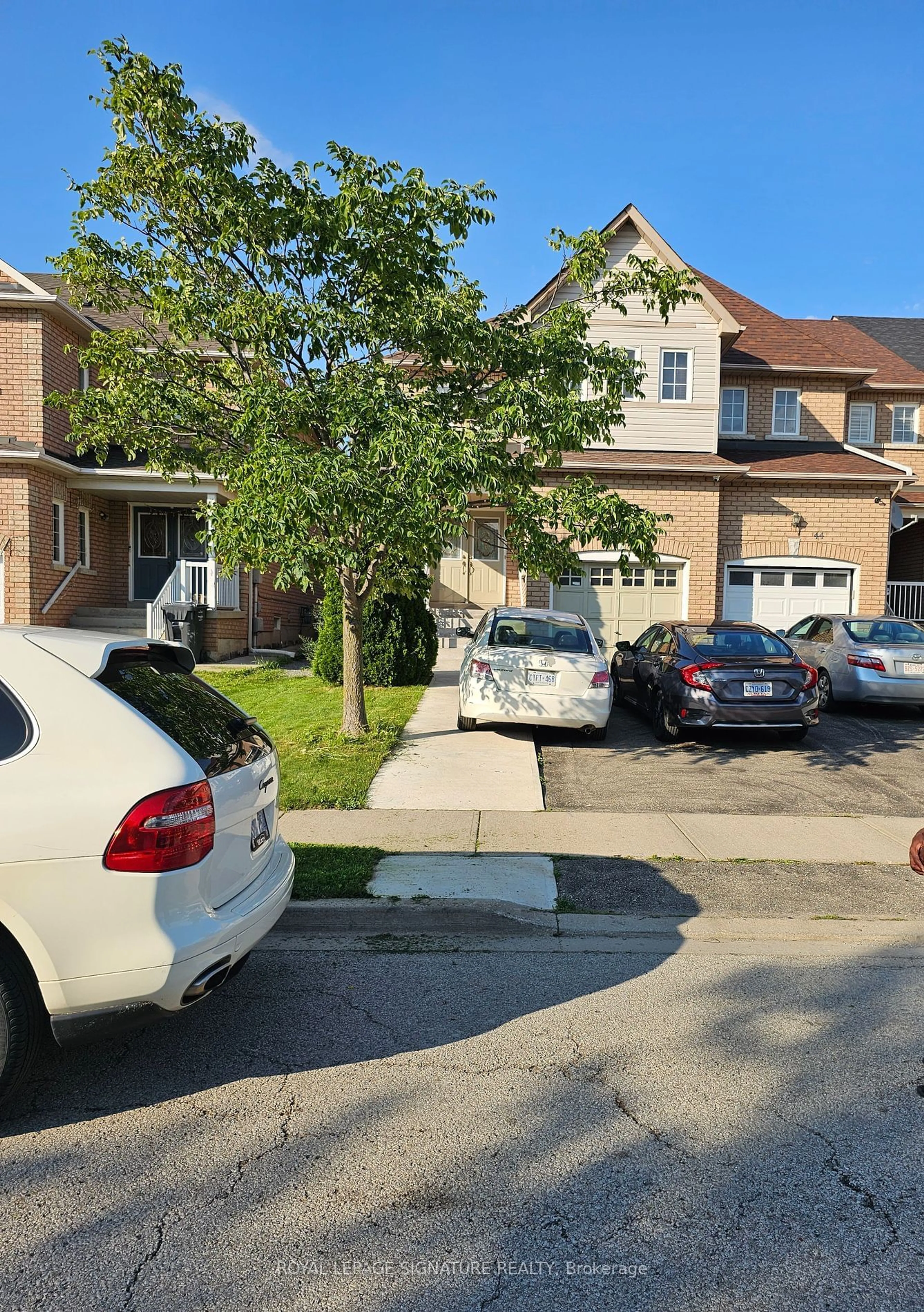 A pic from exterior of the house or condo, the street view for 46 Stirrup Crt, Brampton Ontario L6X 5A2