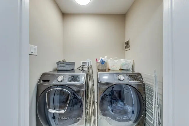 Additional property image - 386 Belcourt Common