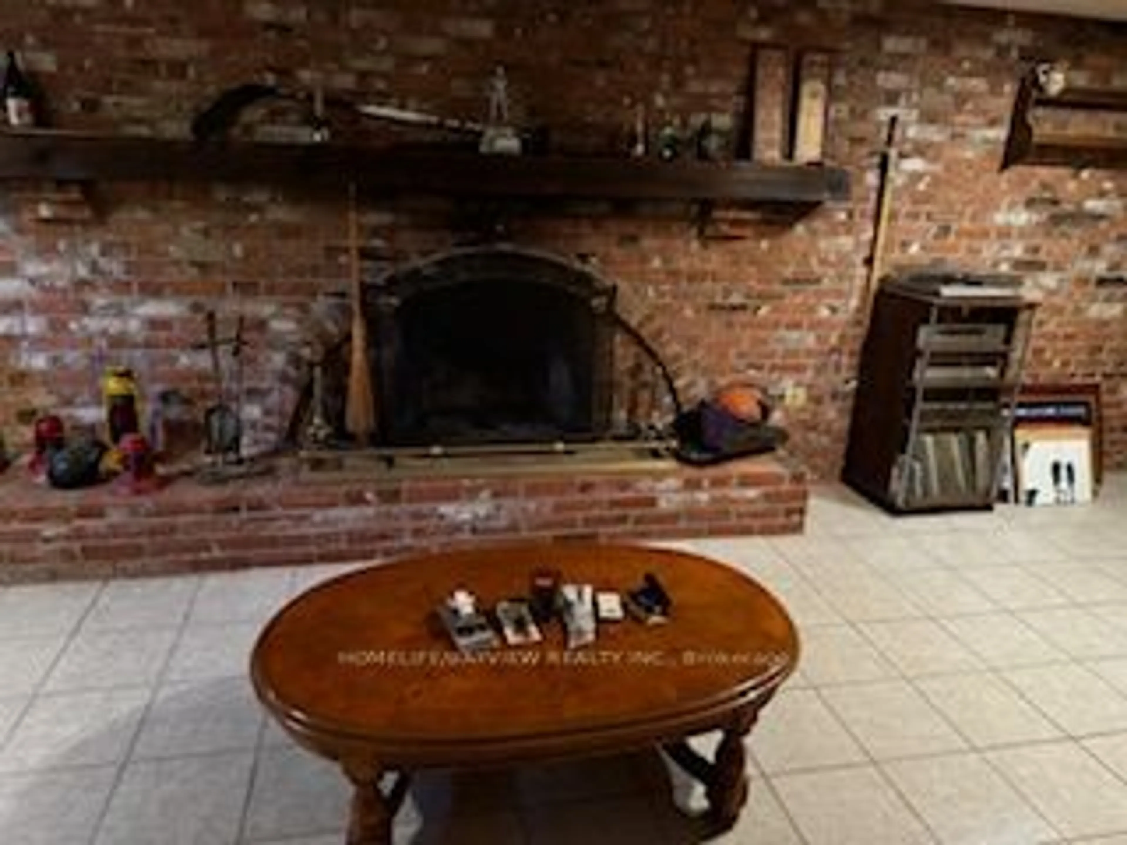 Living room, wood floors for 49 Hilltop Crt, Caledon Ontario L7E 2P8