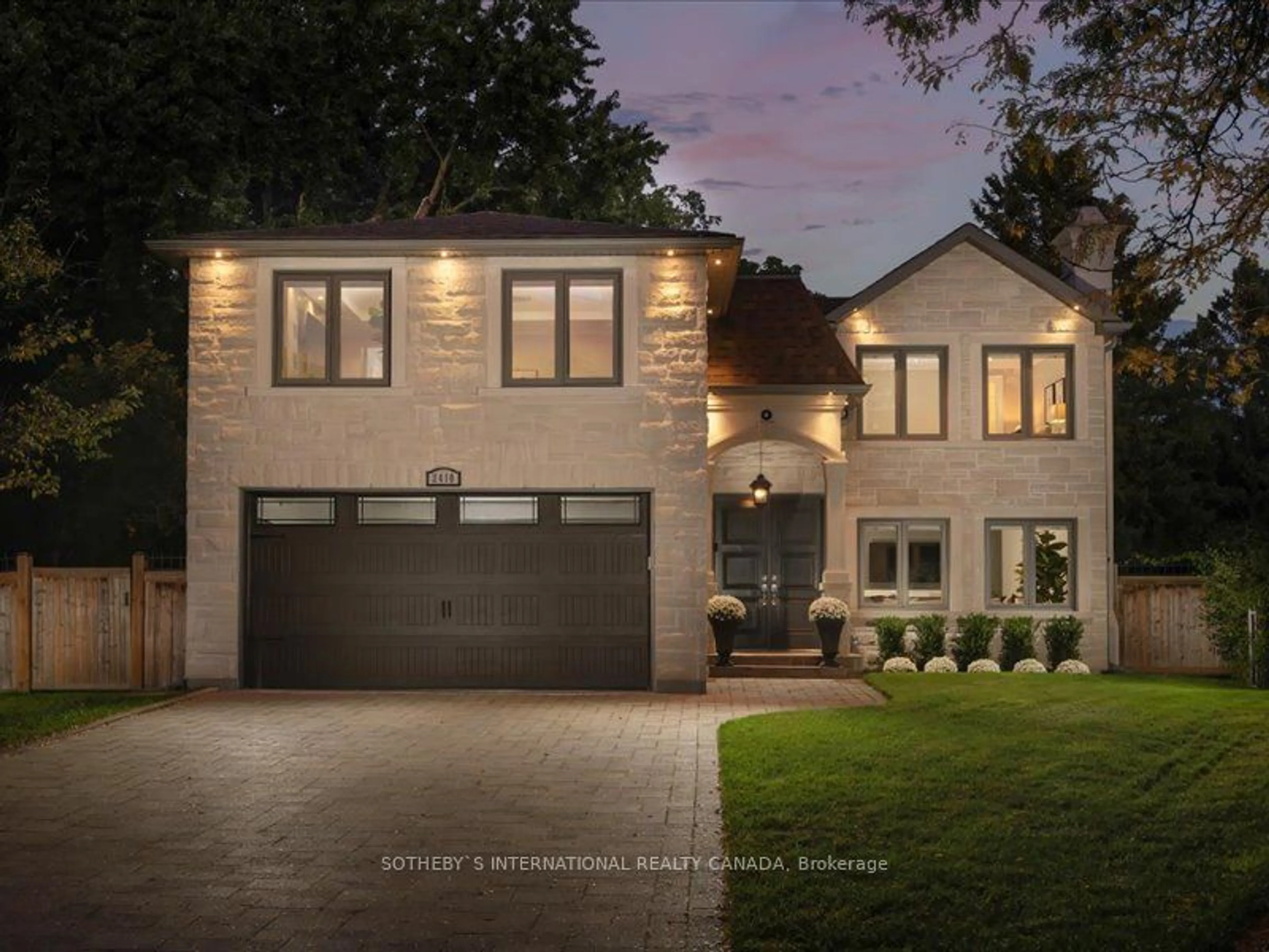 Home with brick exterior material for 2410 Breton Clse, Oakville Ontario L6J 5N8