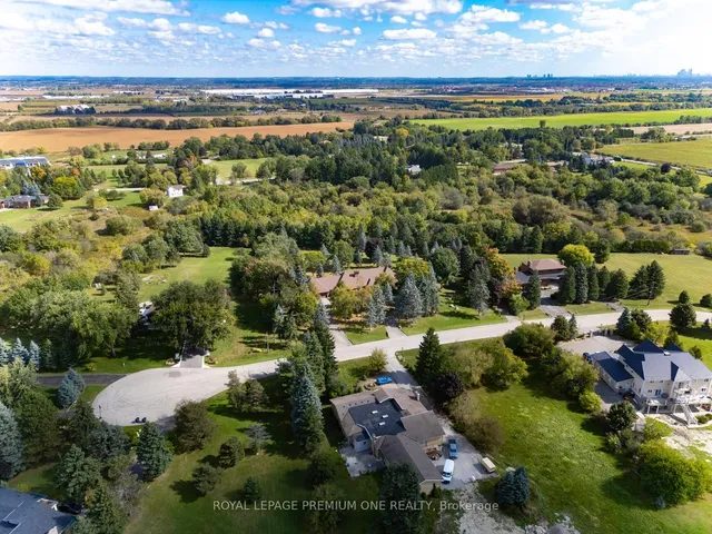 Additional property image - 8 Beamish Crt