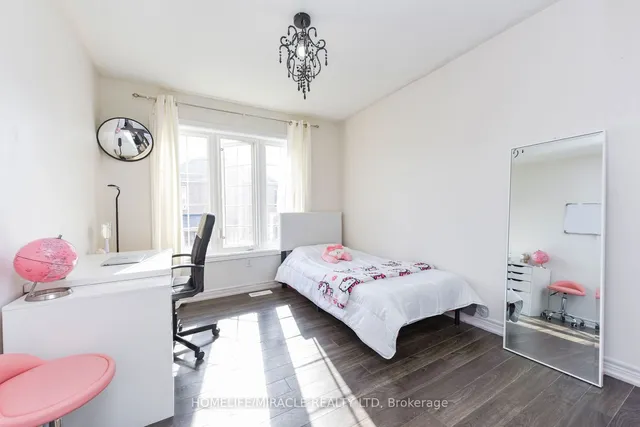Additional property image - 2 October Pl