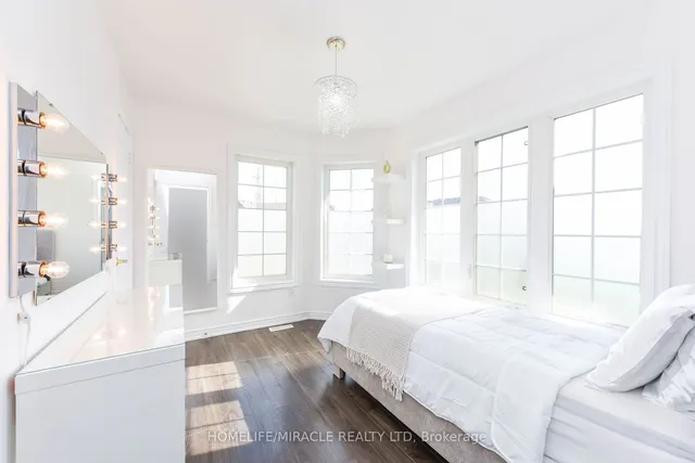 Additional property image - 2 October Pl