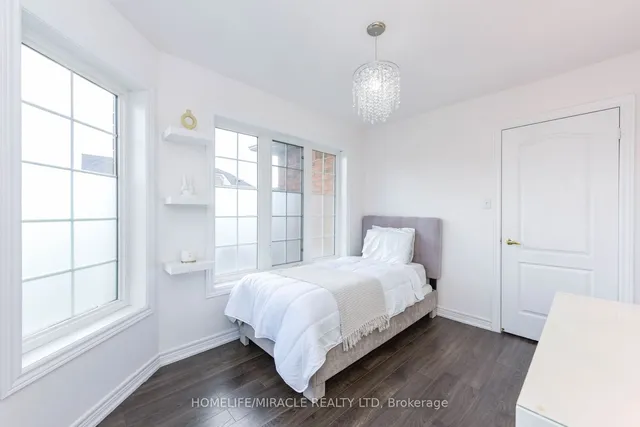 Additional property image - 2 October Pl