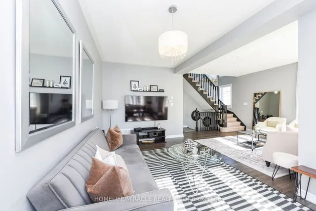Additional property image - 2 October Pl