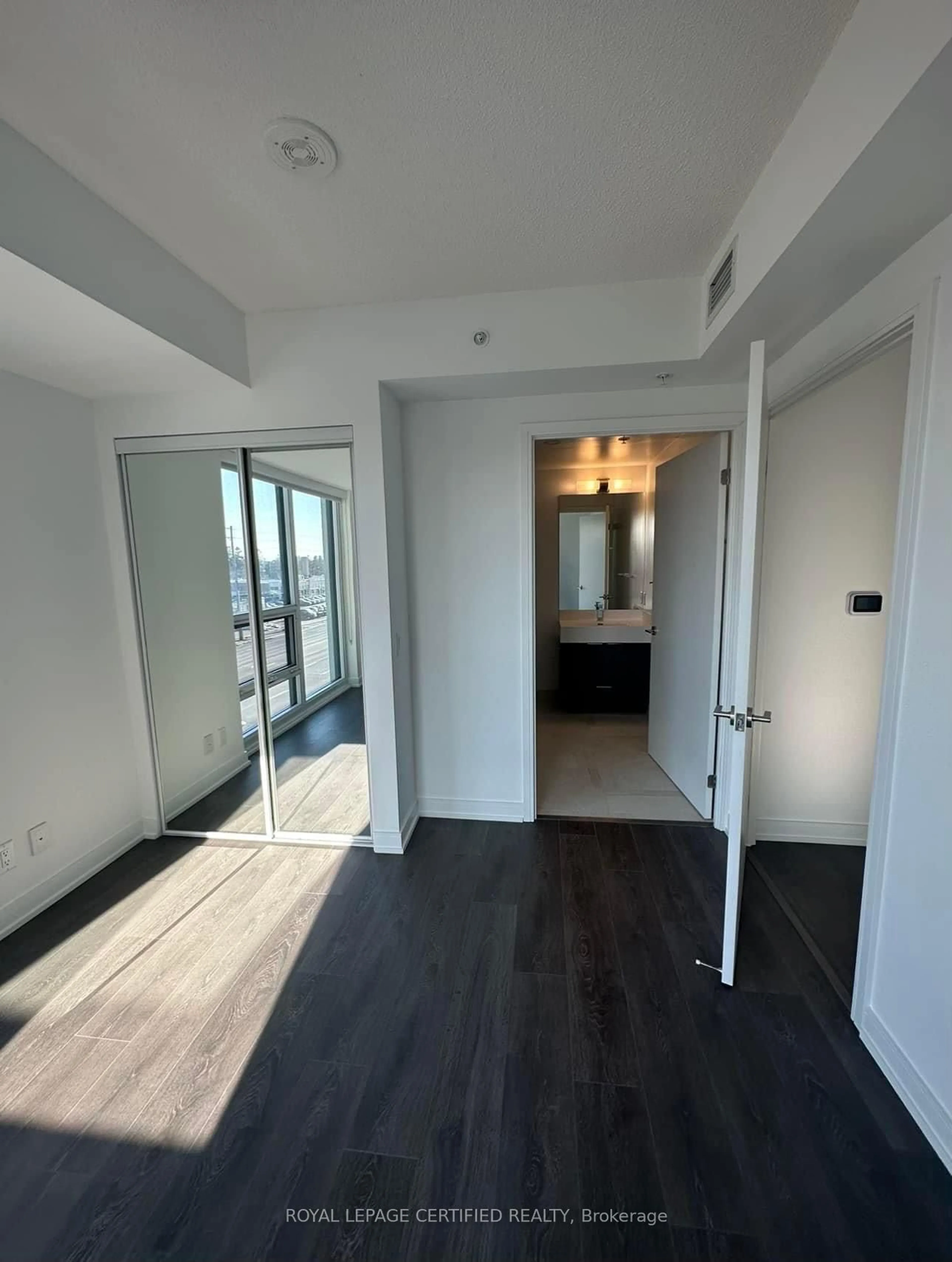 Indoor foyer, wood floors for 30 Samuel Wood Way #302, Toronto Ontario M9B 0C9