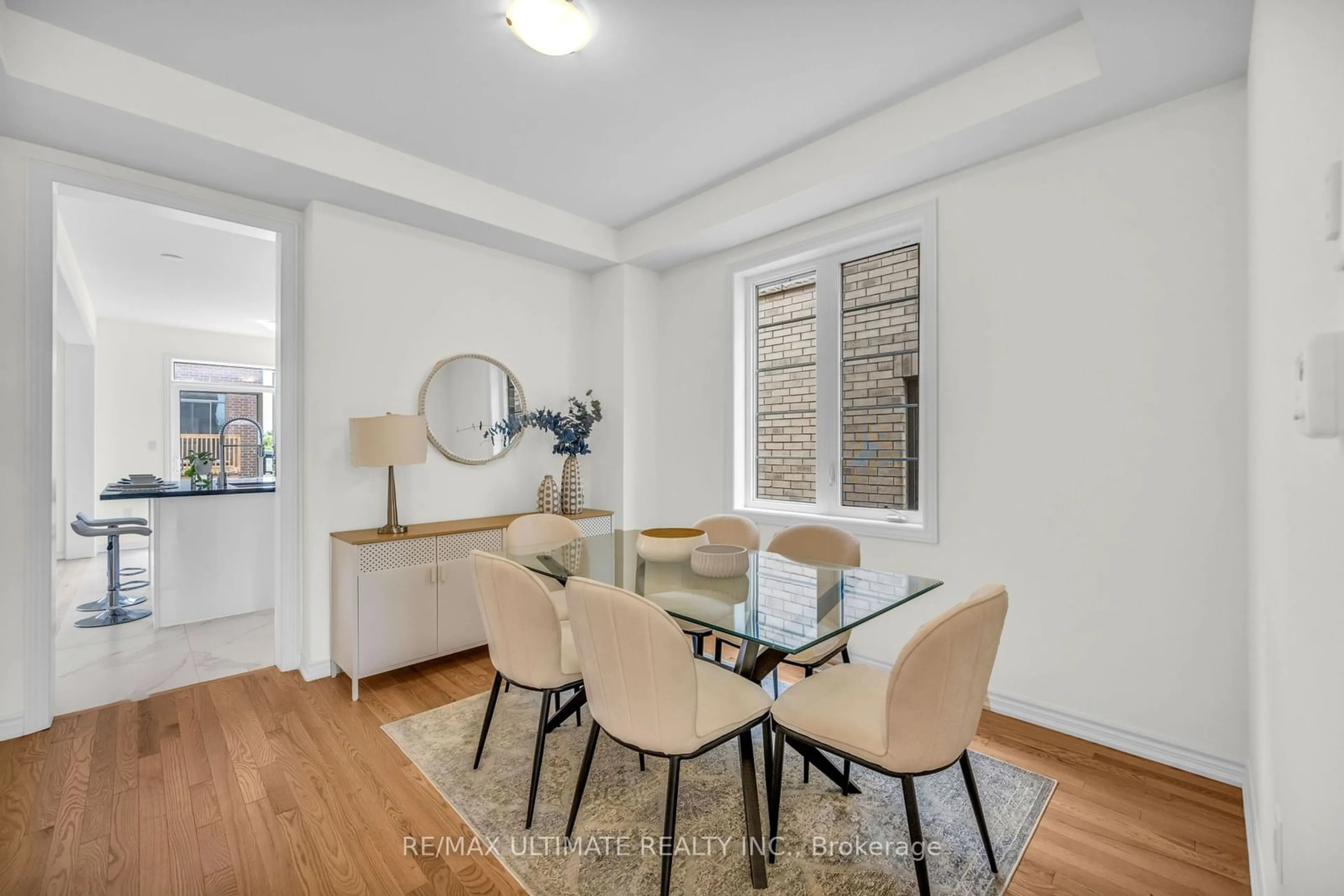 Dining room, wood floors for 38 Sapwood Cres, Brampton Ontario L6Z 0K7