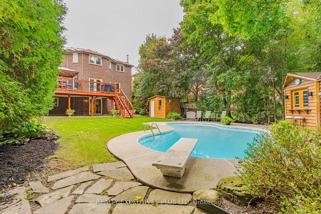 Additional property image - 8 Lombardy Cres