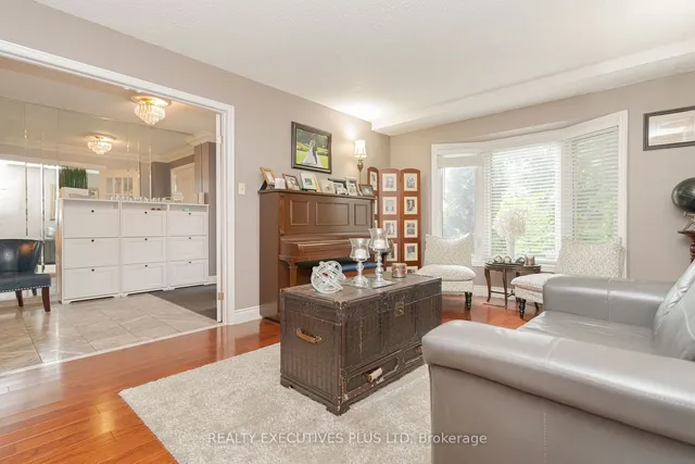Additional property image - 8 Lombardy Cres