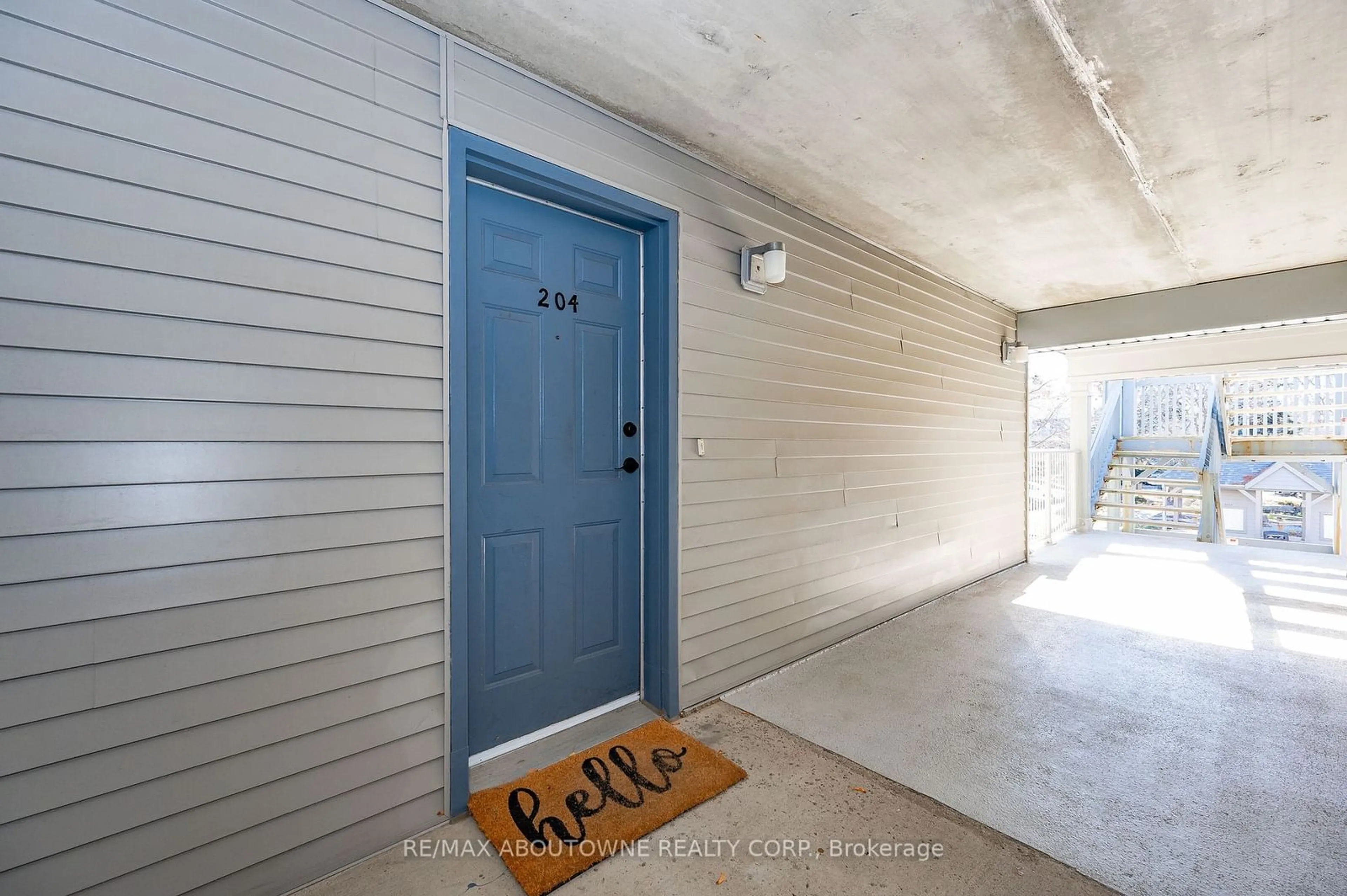 Indoor entryway, cement floor for 2010 Cleaver Ave #204, Burlington Ontario L7M 4C1