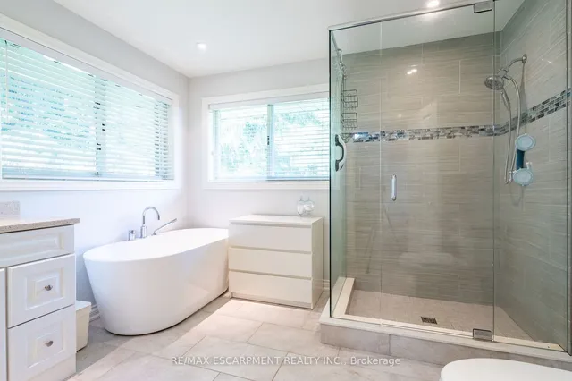 Additional property image - 2159 Britannia Rd