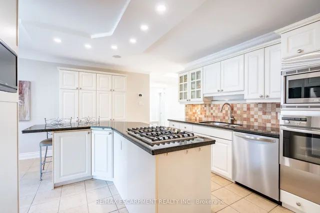 Additional property image - 2159 Britannia Rd