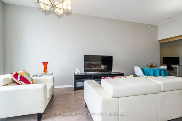Additional property image - 830 Lawrence Ave Unit 803