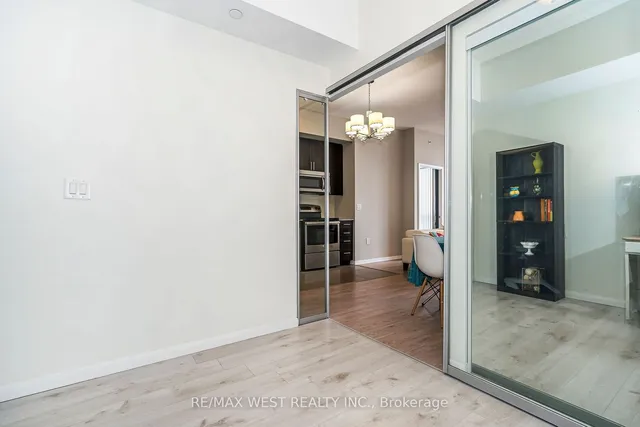 Additional property image - 830 Lawrence Ave Unit 803