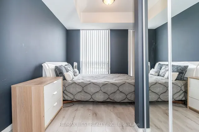 Additional property image - 830 Lawrence Ave Unit 803