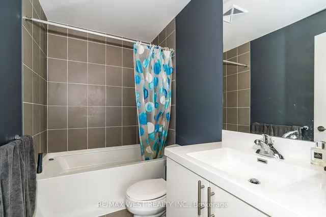 Additional property image - 830 Lawrence Ave Unit 803