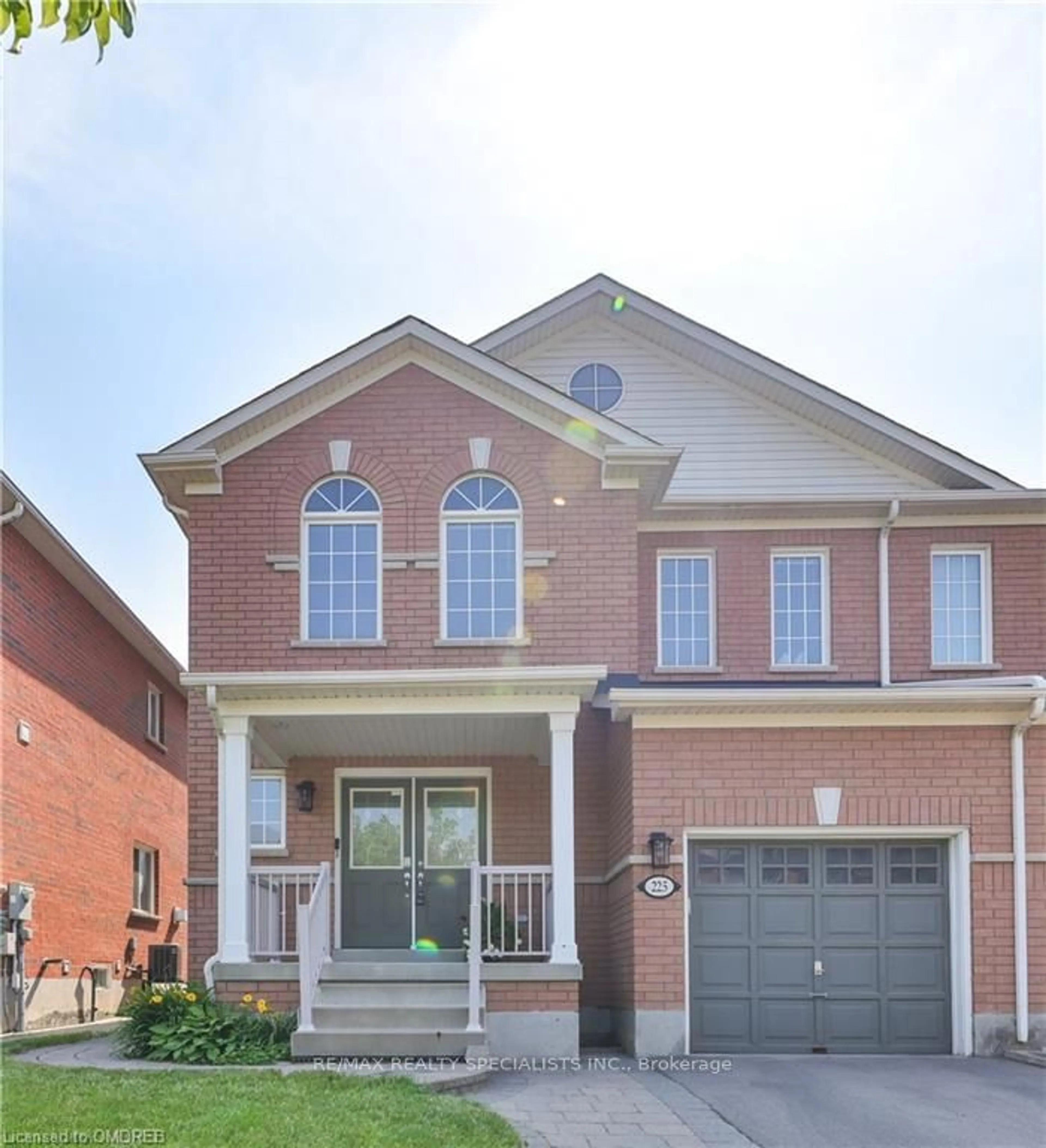 Home with brick exterior material for 225 Andrews Tr, Milton Ontario L9T 6S7