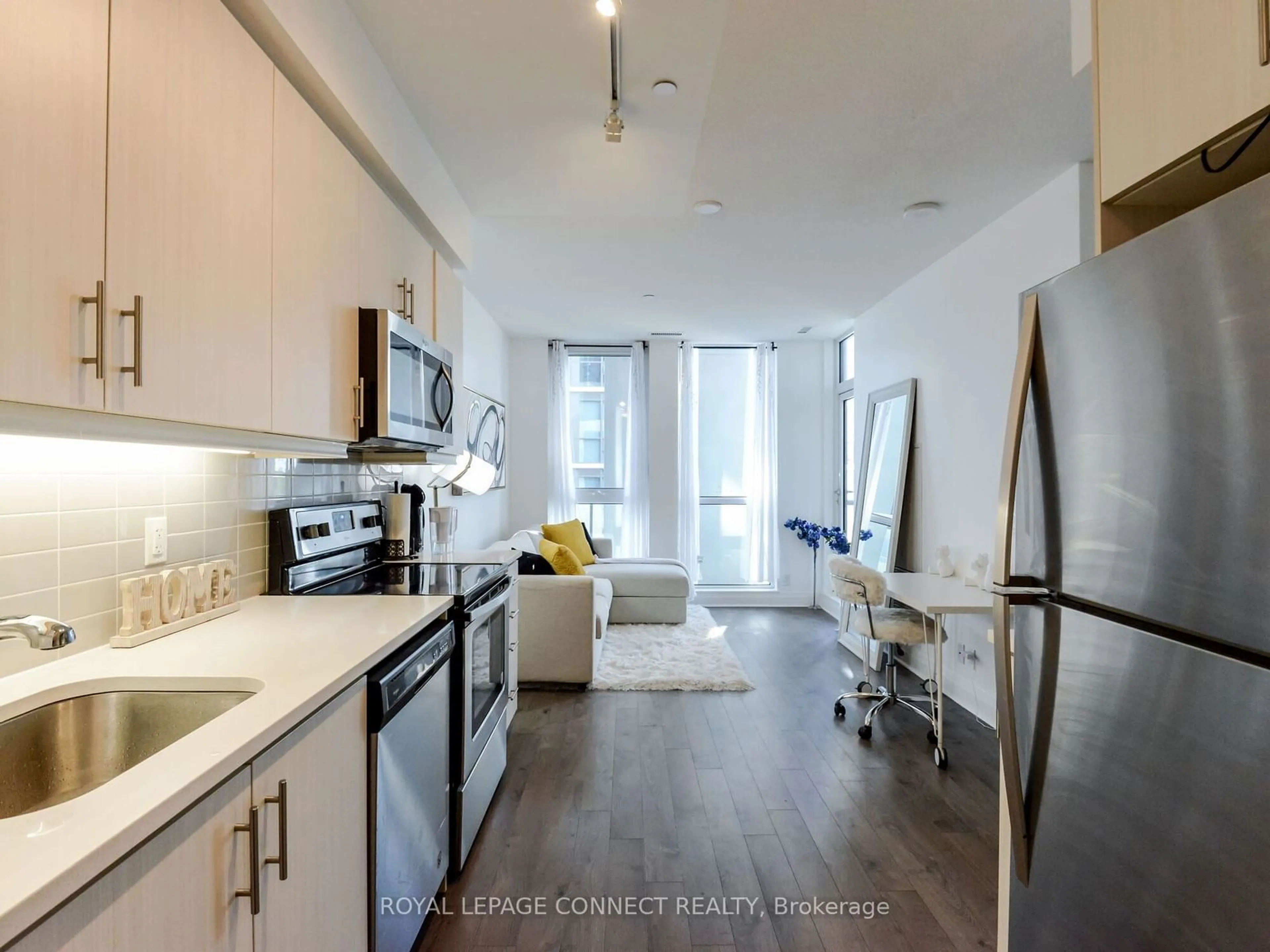 Open concept kitchen for 17 Zorra St #302, Toronto Ontario M8Z 0C8