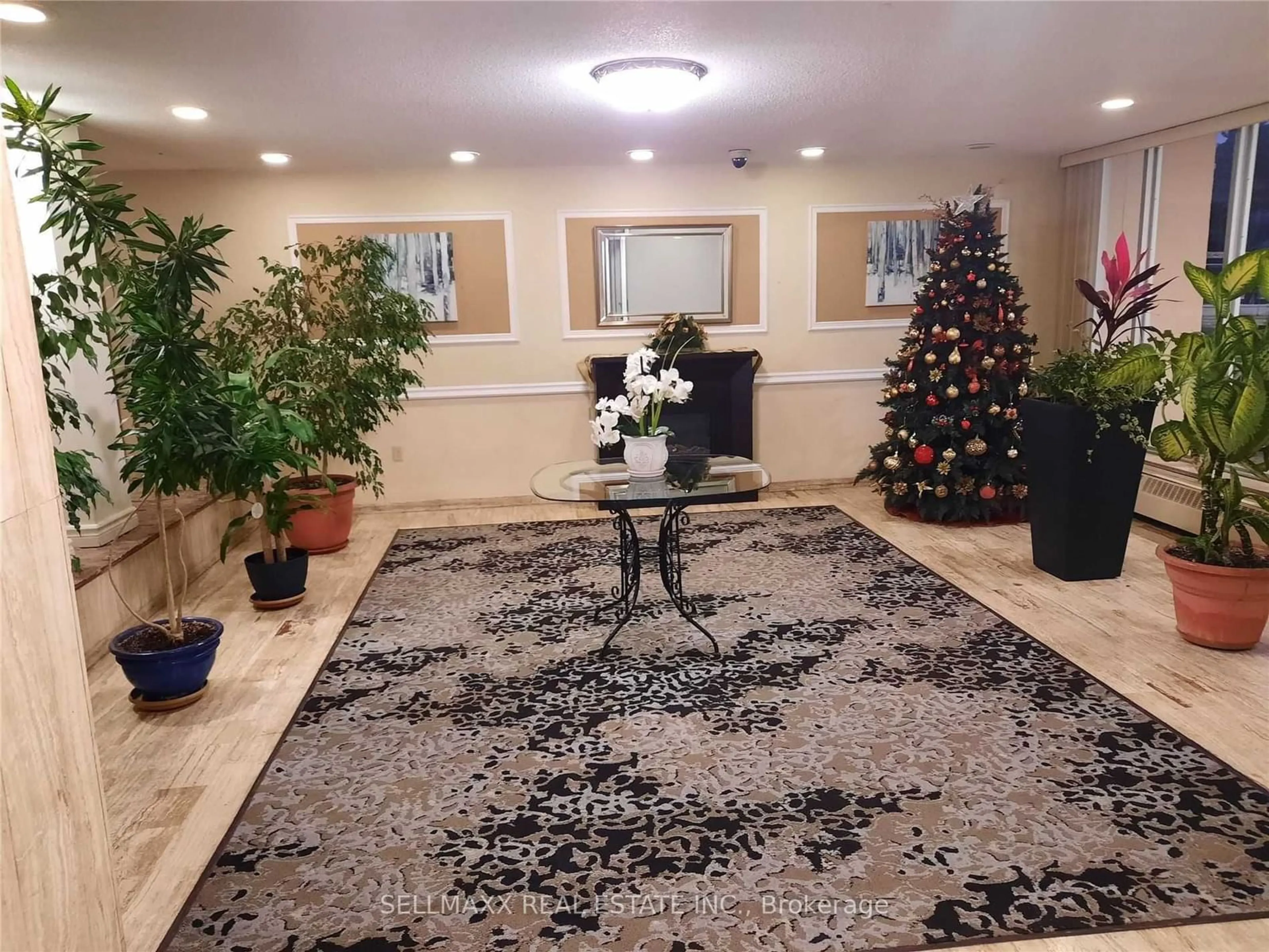 Indoor lobby, carpet floors for 345 Driftwood Ave #407, Toronto Ontario M3N 2P4