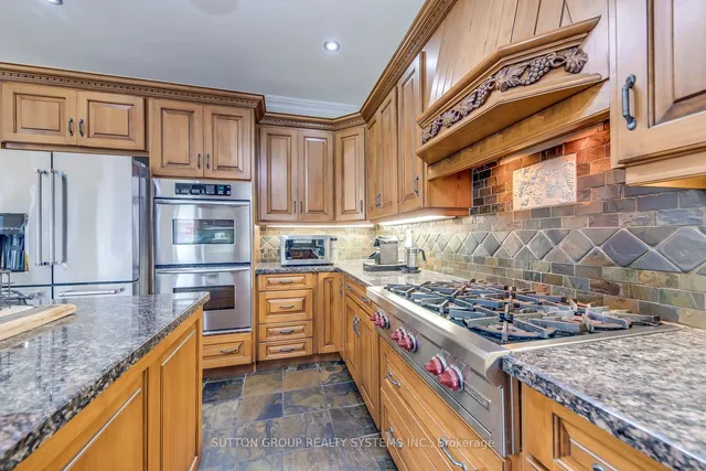 Additional property image - 2284 Nena Cres