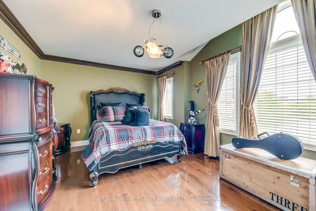 Additional property image - 2284 Nena Cres