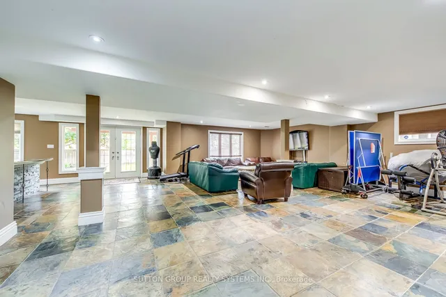 Additional property image - 2284 Nena Cres