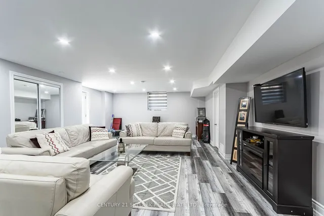 Additional property image - 6 Villanova Rd