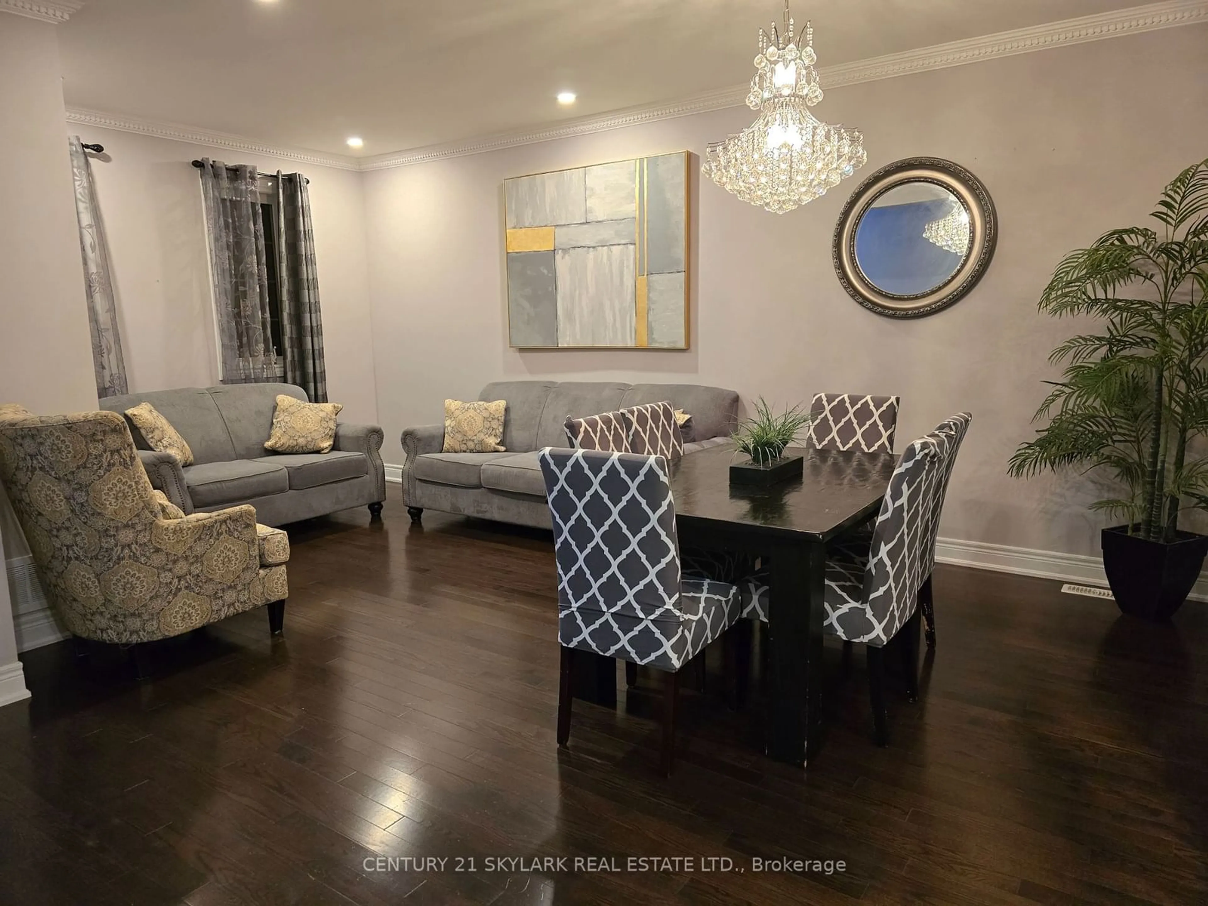 Dining room, wood floors for 6 Villanova Rd, Brampton Ontario L6Y 2Z4