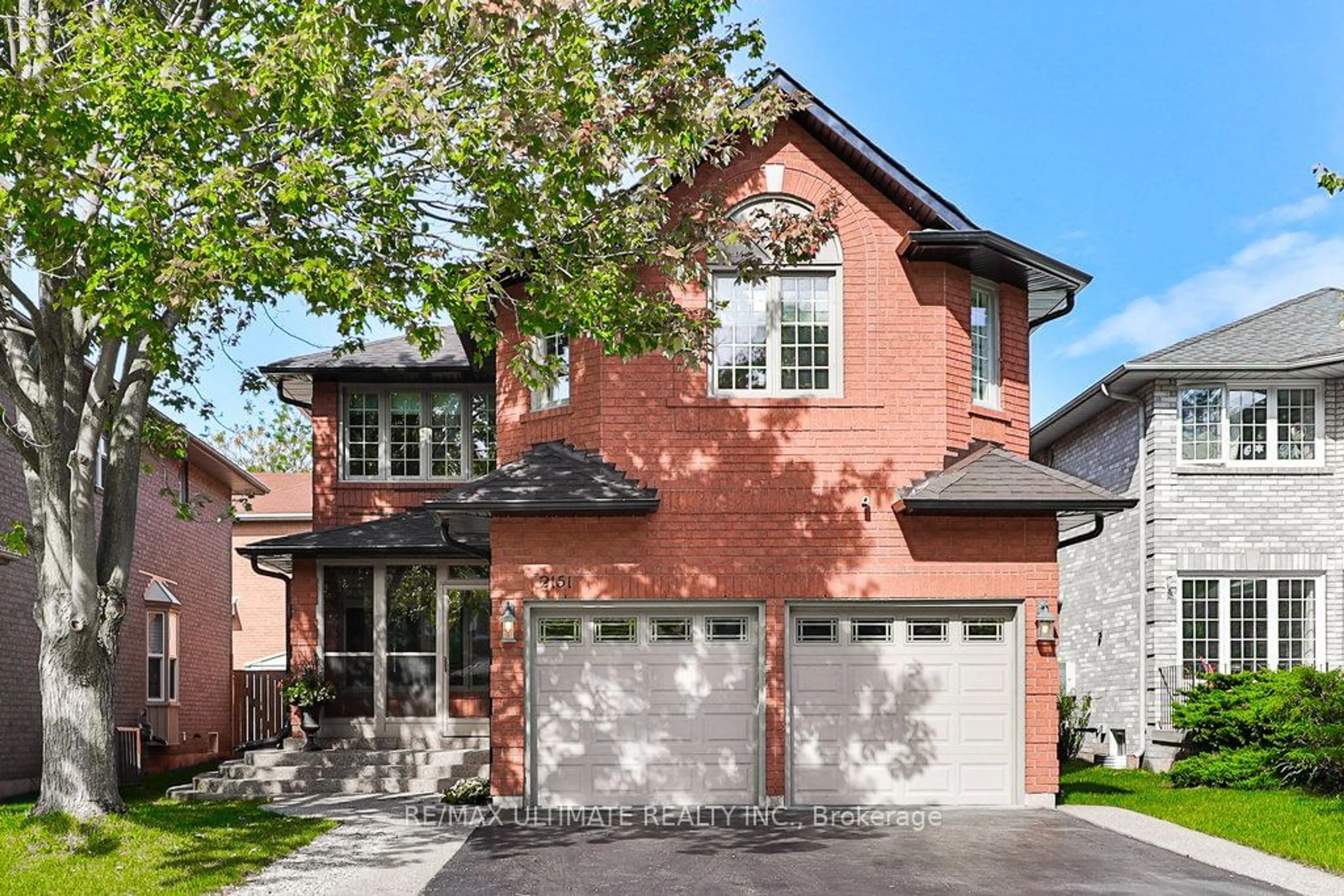 Home with brick exterior material for 2151 Grand Ravine Dr, Oakville Ontario L6H 6B3