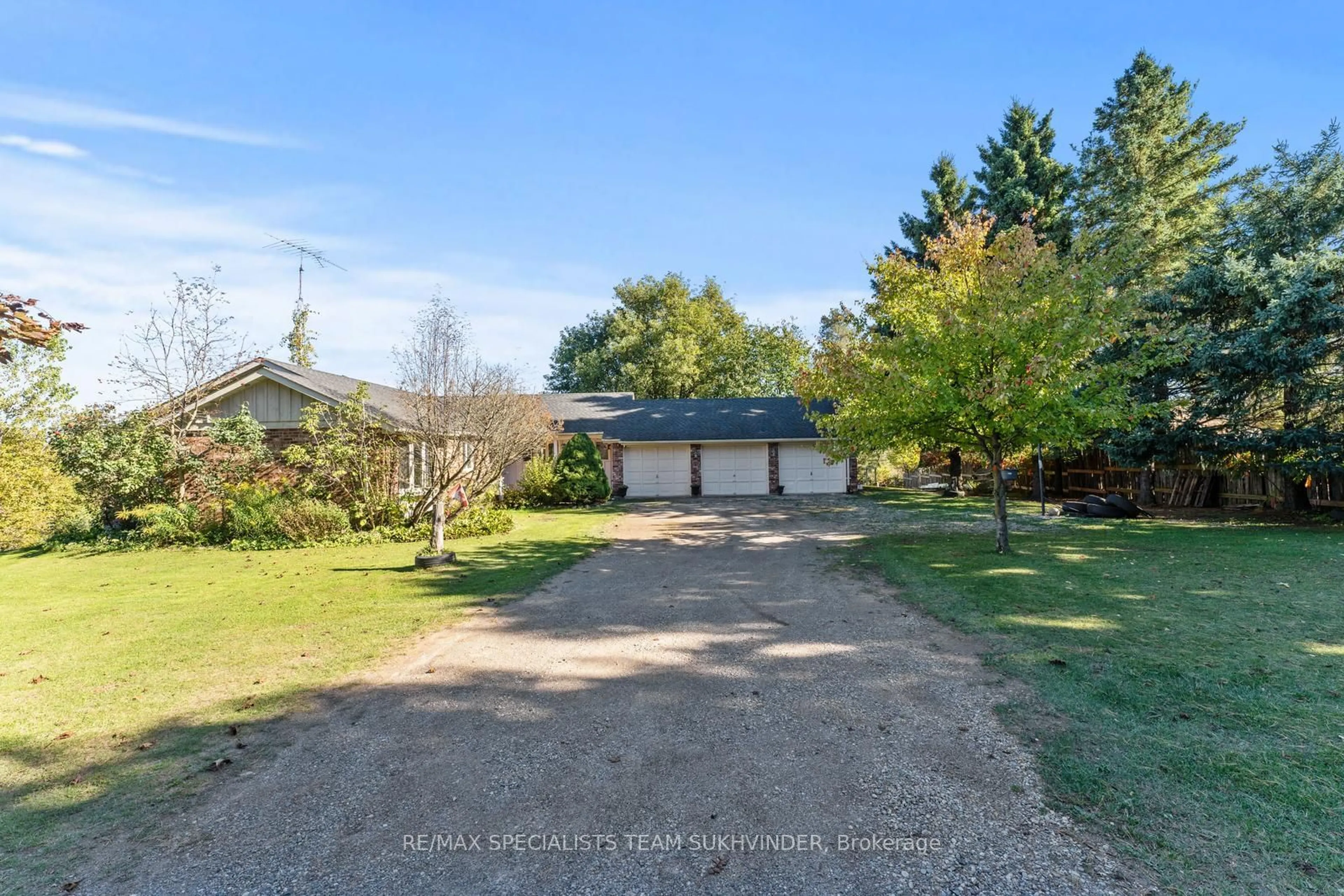 Frontside or backside of a home, the fenced backyard for 283 Beech Grove Sdrd, Caledon Ontario L7K 0M8