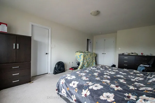 Additional property image - 124 Baffins Cres