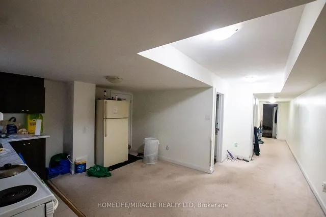 Additional property image - 124 Baffins Cres