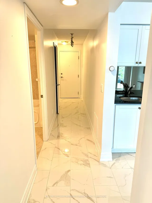 Additional property image - 2121 Lake Shore Blvd Unit 213