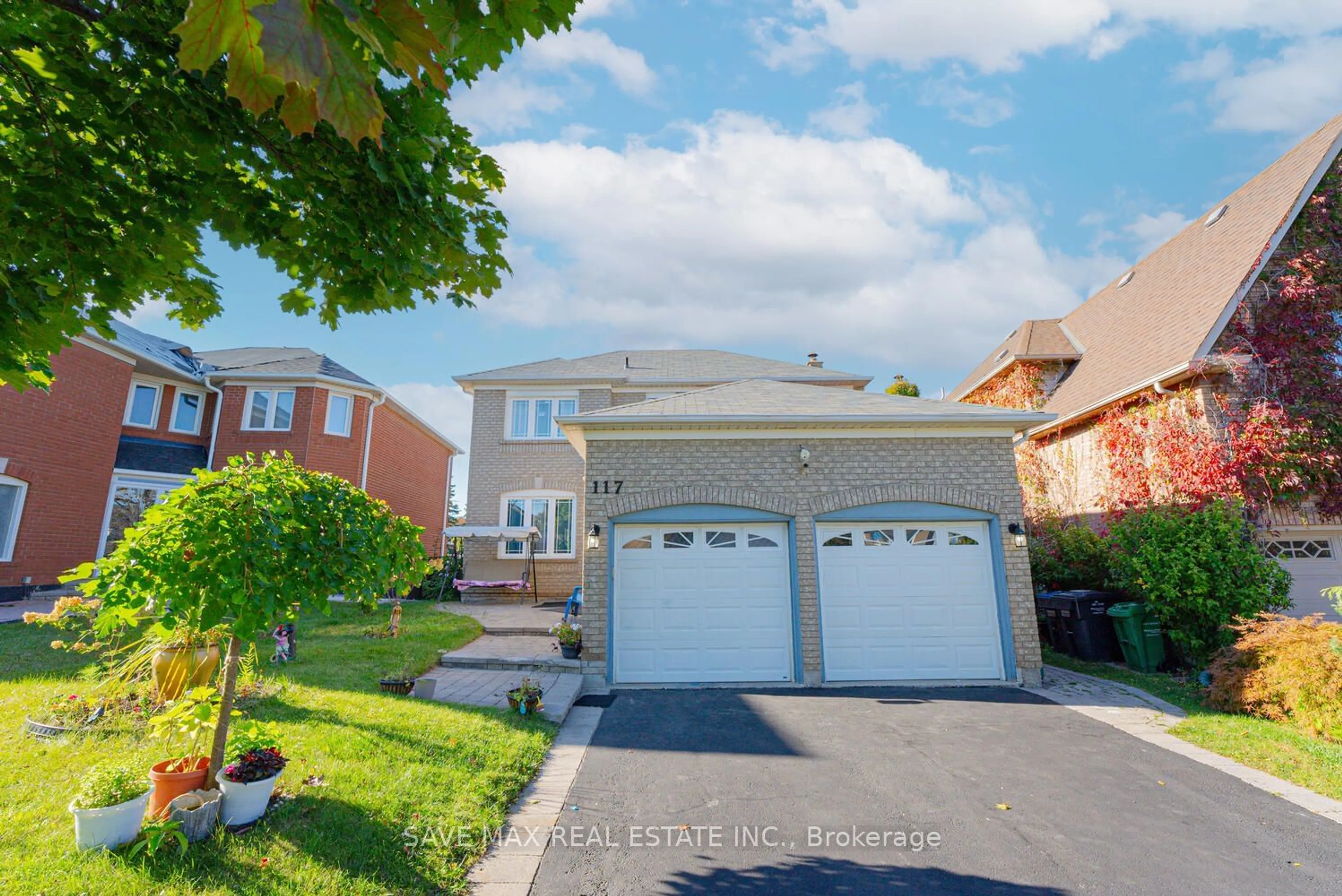 Frontside or backside of a home for 117 Sal Circ, Brampton Ontario L6R 1H5