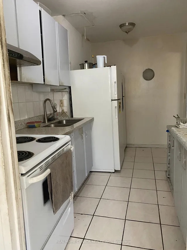 Additional image 6 of 1624 Bloor St Unit 57