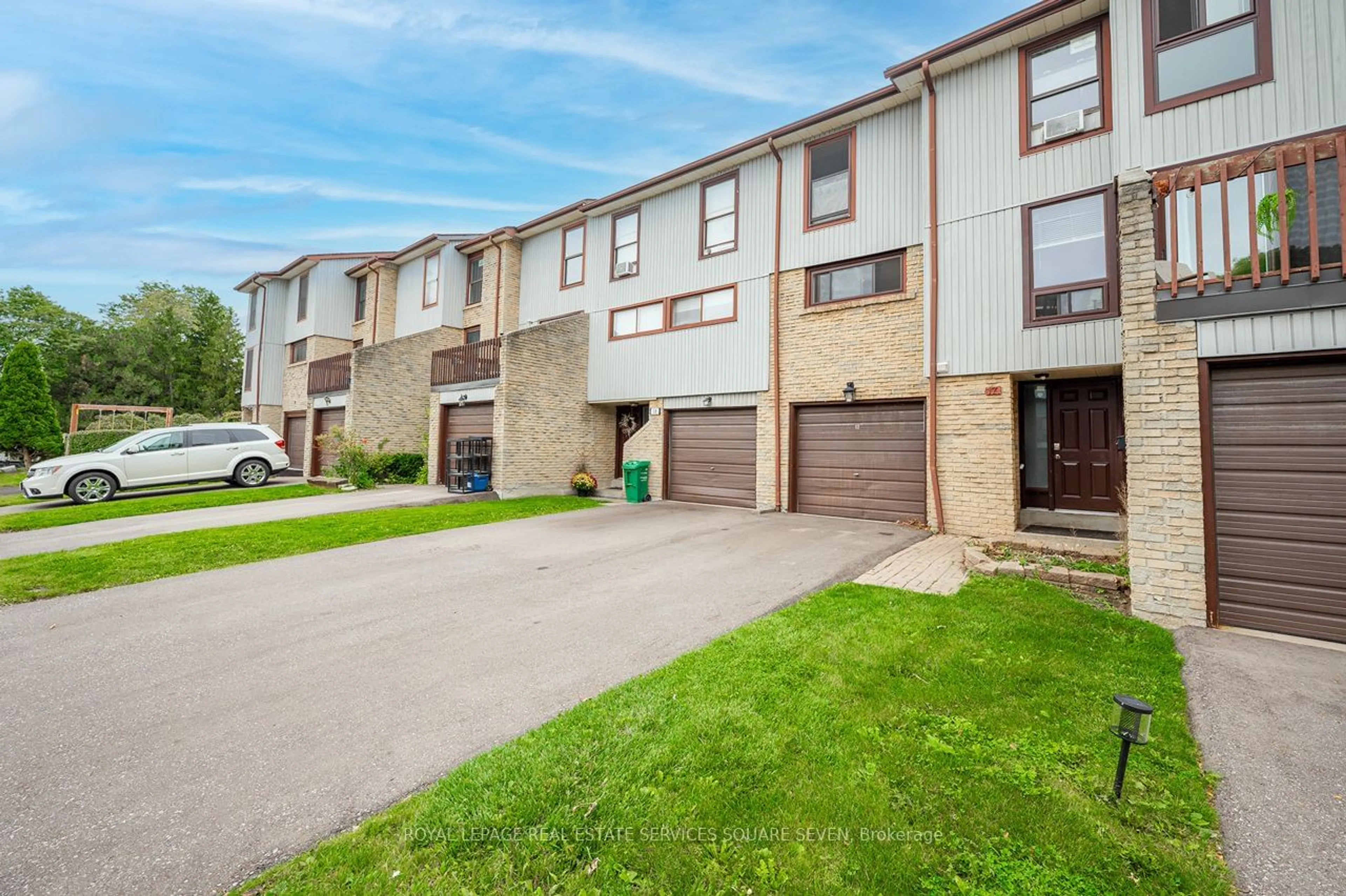 A pic from exterior of the house or condo for 6860 Glen Erin Dr #17, Mississauga Ontario L5N 2E1