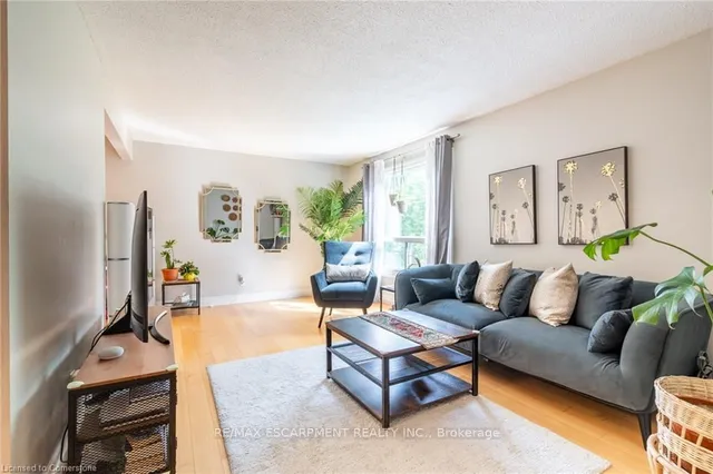 Additional property image - 657 Francis Rd Unit 3