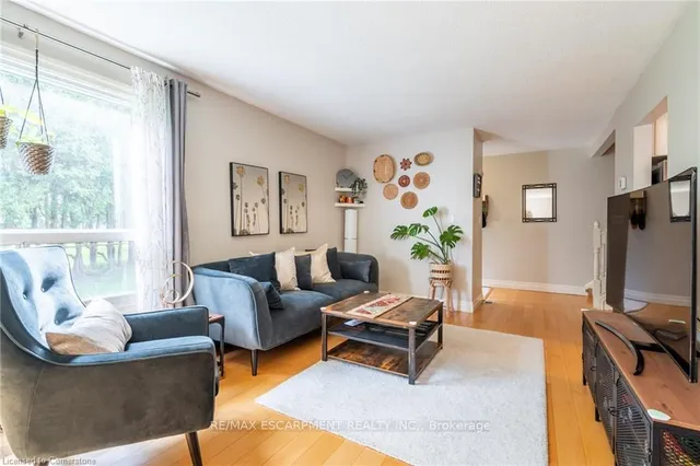 Additional property image - 657 Francis Rd Unit 3