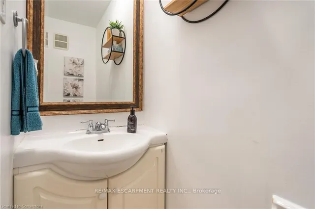 Additional property image - 657 Francis Rd Unit 3