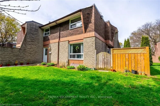 Additional property image - 657 Francis Rd Unit 3