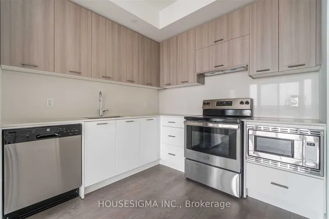 Additional property image - 180 veterans Dr Unit 305