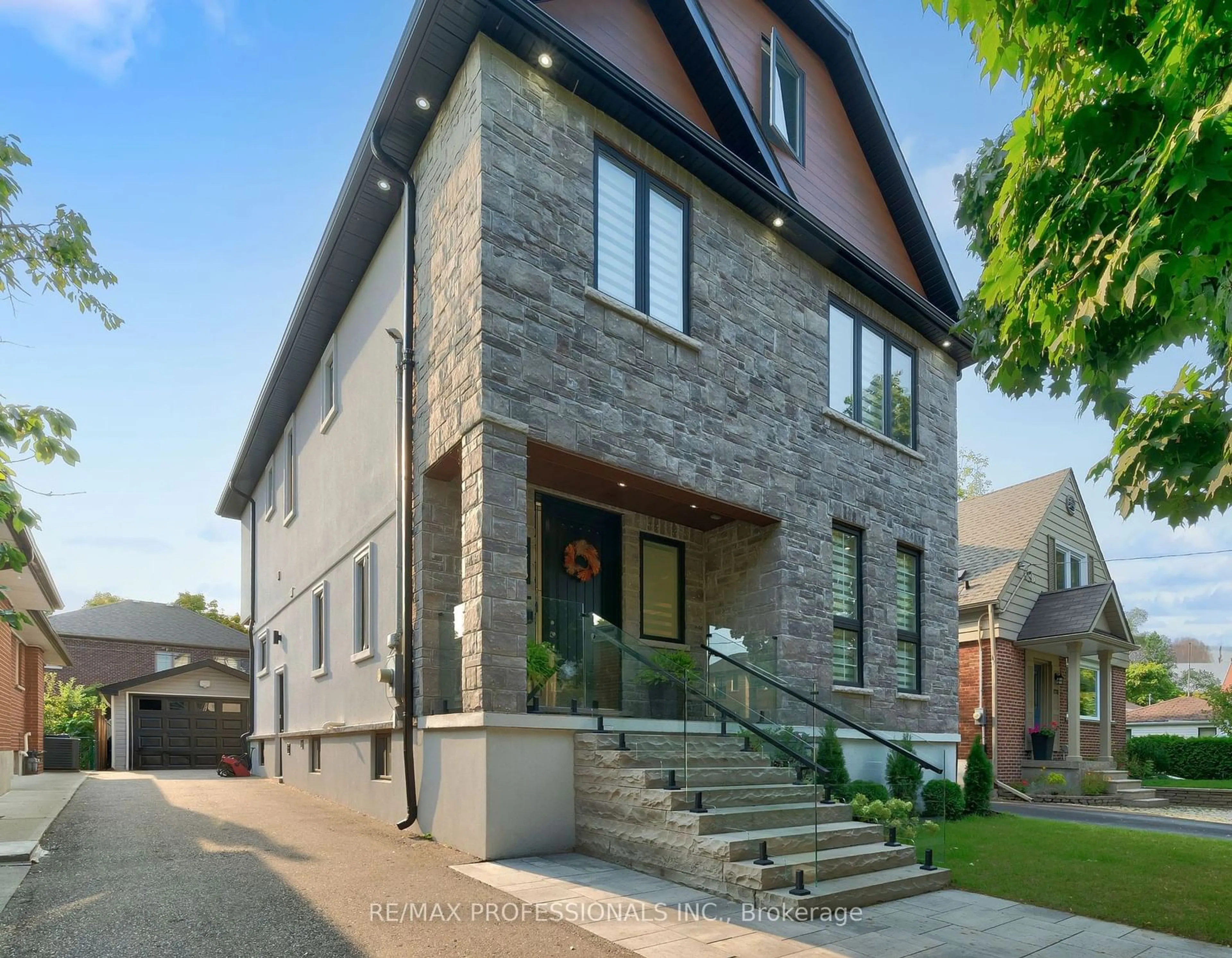 Home with brick exterior material for 176 Aldercrest Rd, Toronto Ontario M8W 4J3