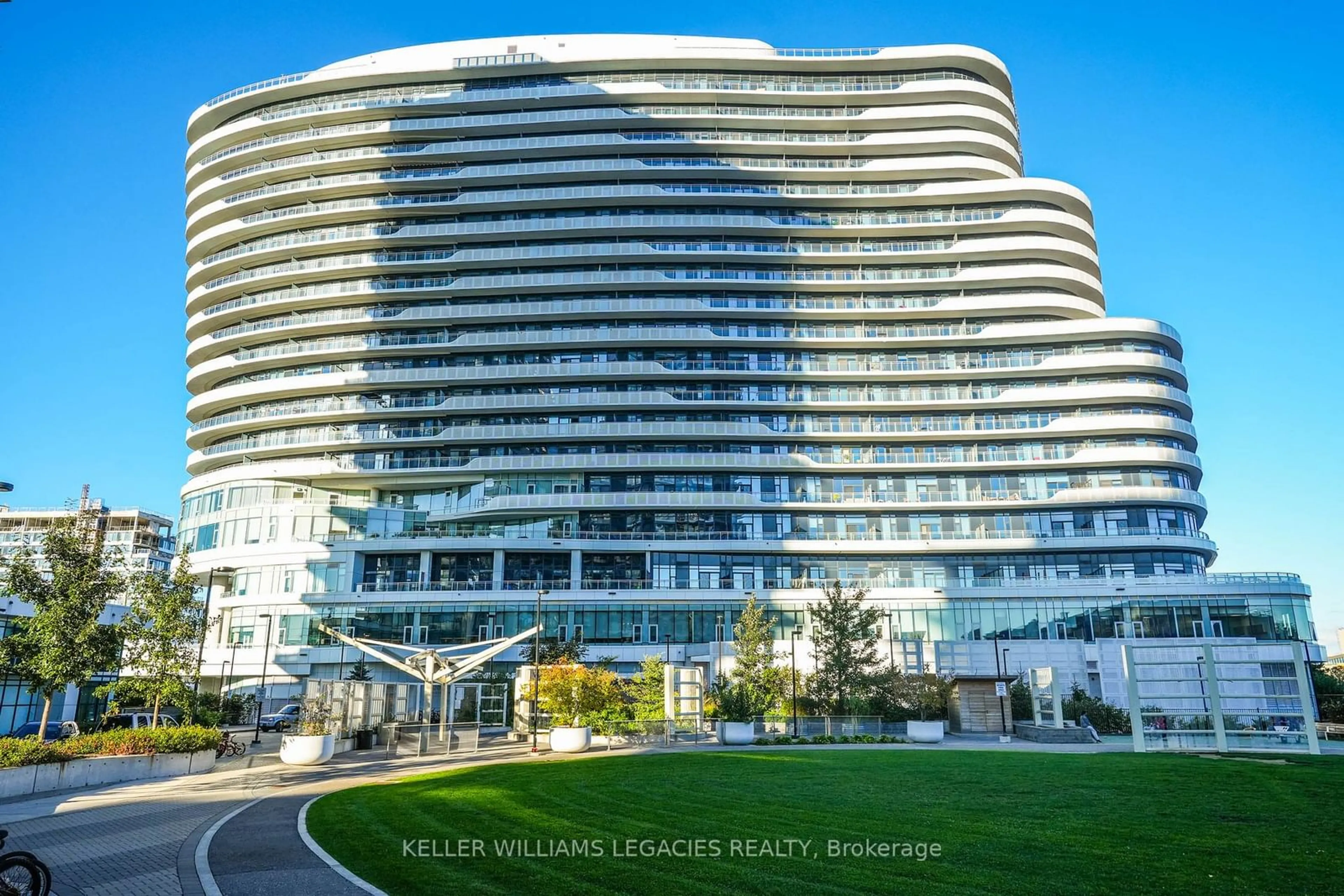 A pic from exterior of the house or condo for 2520 Eglinton Ave #1718, Mississauga Ontario L5M 0Y2