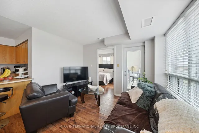 Additional property image - 2772 keele St Unit 713