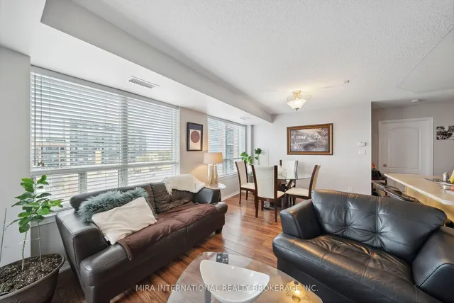 Additional property image - 2772 keele St Unit 713