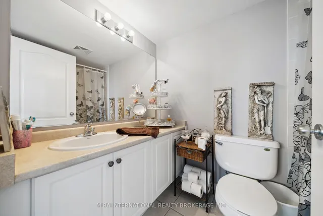 Additional property image - 2772 keele St Unit 713