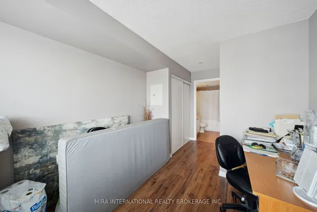 Additional property image - 2772 keele St Unit 713